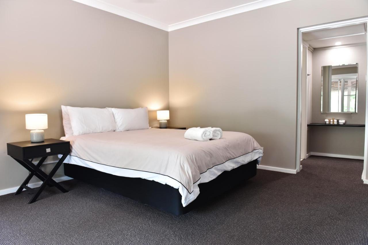 Dutchies Motel Nelson Bay Buitenkant foto